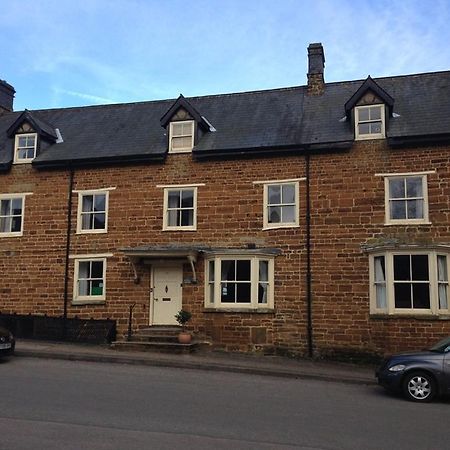 Kendal House B&B Towcester Esterno foto